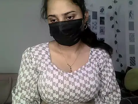 Snapshot of priyanks_sharma37 chatting on 05-17-26, 05:51 priyanks sharma37 online show from 05-17-26, 05:51