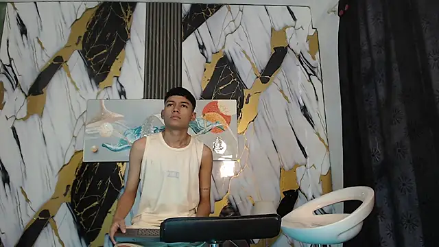 KING LOVERS1 online show from 06-28-26, 01:17