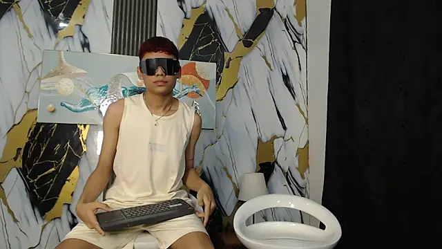 KING LOVERS1 online show from 06-16-26, 01:11