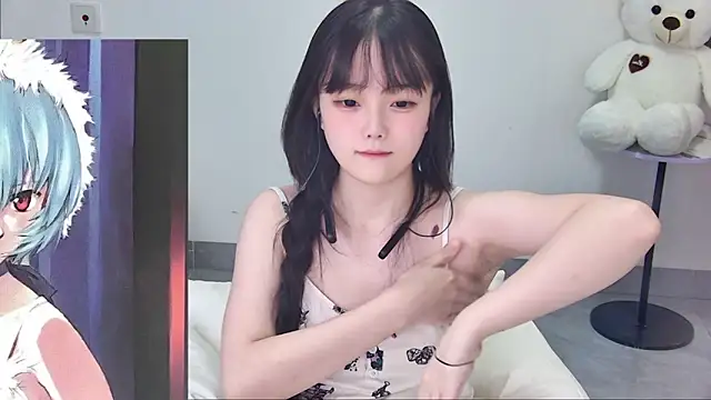 Evil-Bunny007 online show from 06-05-26, 12:00