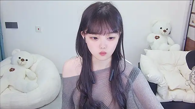 Evil-Bunny007 online show from 05-26-26, 12:58
