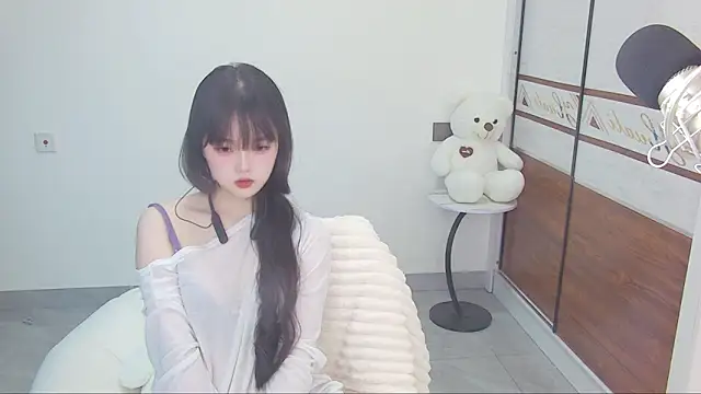 Evil-Bunny007 online show from 05-16-26, 10:14