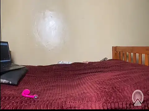 ladymystiquee1 online show from 06-05-26, 05:18