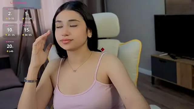 Snapshot of honeylanaa chatting on 06-30-26, 04:23 honeylanaa online show from 06-30-26, 04:23