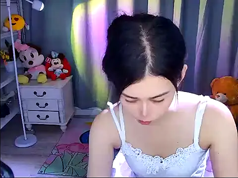 QinQin-888 online show from 05-20-26, 01:19