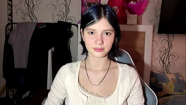 MinnieMoonie online show from 05-15-26, 02:04