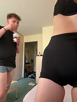 LauraundSteve  online show from 07-10-26, 05:13