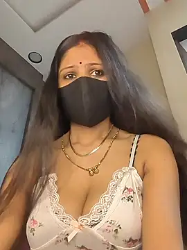 Snapshot of kaira_noty chatting on 06-10-26, 03:08 kaira noty online show from 06-10-26, 03:08