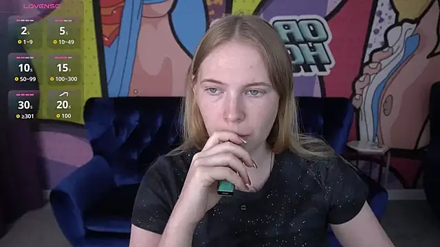 NikkyReyyy online show from 06-14-26, 05:19