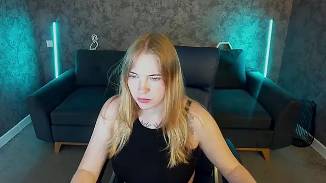 NikkyReyyy online show from 05-21-26, 05:38
