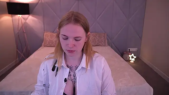 NikkyReyyy online show from 05-28-26, 05:37