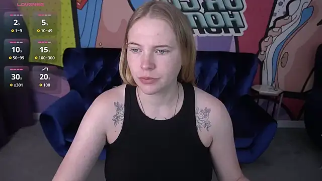 NikkyReyyy online show from 06-15-26, 05:29