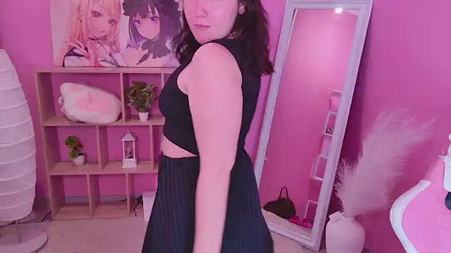 Ariella  cute online show from 05-17-26, 01:55
