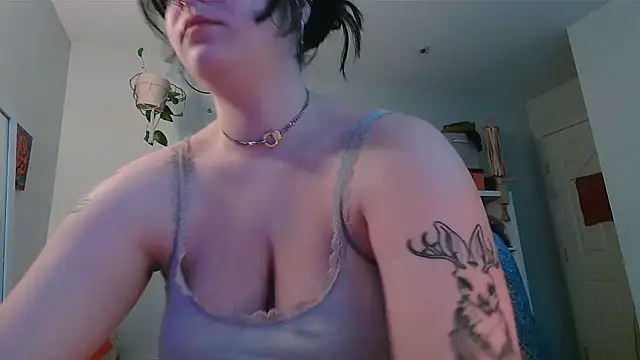 prettybird06 online show from 06-24-26, 08:06