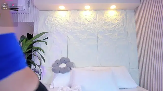 Dulce Vict online show from 06-19-26, 03:56