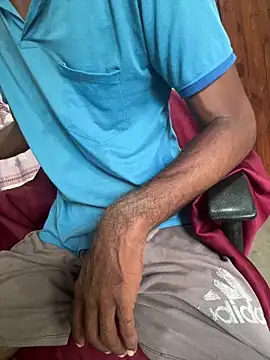 Snapshot of Inuchethi chatting on 03-20-25, 11:05 Inuchethi online show from 03-20-25, 11:05