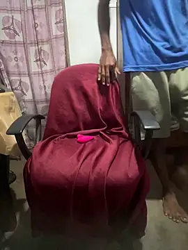 Snapshot of Inuchethi chatting on 11-14-25, 12:58 Inuchethi online show from 11-14-25, 12:58