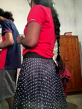 Snapshot of Inuchethi chatting on 10-18-25, 04:58 Inuchethi online show from 10-18-25, 04:58