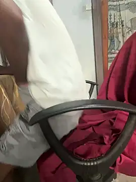 Snapshot of Inuchethi chatting on 03-14-25, 01:27 Inuchethi online show from 03-14-25, 01:27