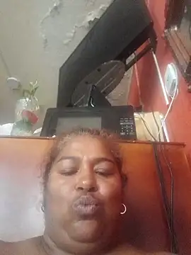 Megansquirt69 online show from 05-19-26, 07:43