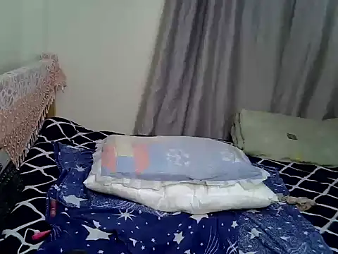 Snapshot of Sexxyjey chatting on 06-02-26, 12:10 Sexxyjey online show from 06-02-26, 12:10