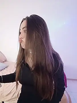 paariiss  online show from 05-17-26, 10:32