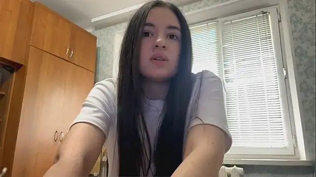 CarolineRu online show from 05-25-26, 10:03