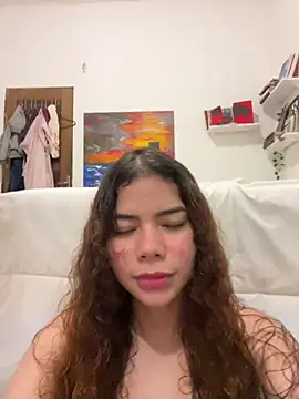 Snapshot of wandynha67 chatting on 05-18-26, 02:44 wandynha67 online show from 05-18-26, 02:44