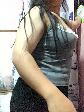 Snapshot of Ninaa01 chatting on 05-21-26, 01:30 Ninaa01 online show from 05-21-26, 01:30