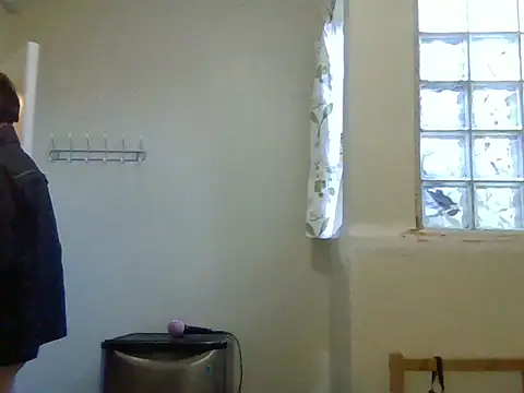Snapshot of Allen8707 chatting on 06-11-26, 02:22 Allen8707 online show from 06-11-26, 02:22