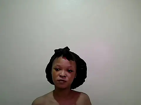 Miss rihanna online show from 06-18-26, 07:07