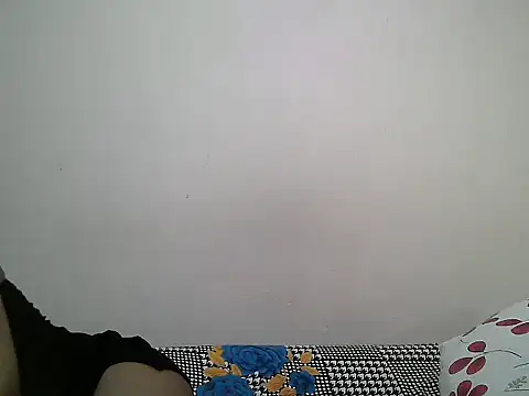 Miss rihanna online show from 06-27-26, 07:42