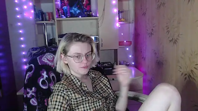   Freya    online show from 05-25-26, 10:03