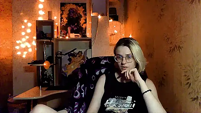   Freya    online show from 05-21-26, 08:28