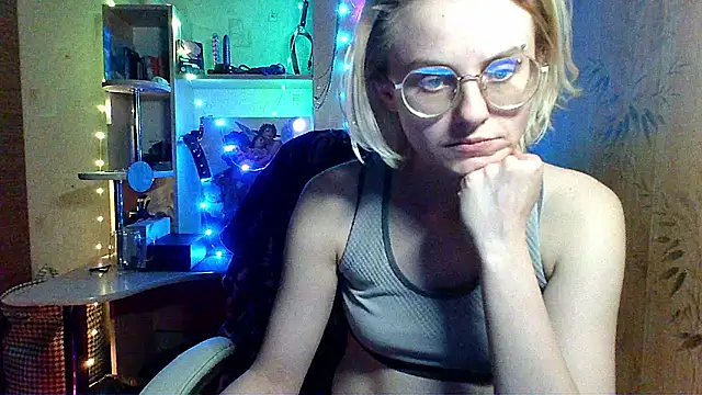   Freya    online show from 05-20-26, 11:57