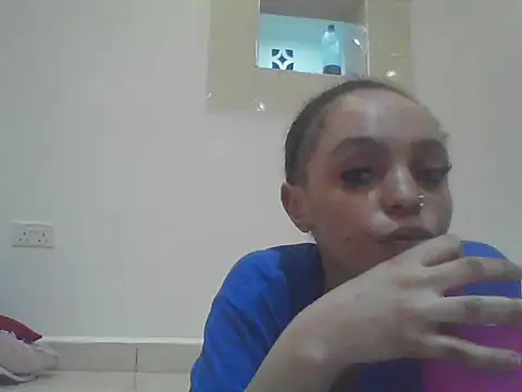 silk couple1 online show from 05-15-26, 05:55