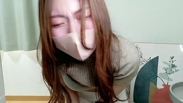 minamo 00122 online show from 05-18-26, 05:02