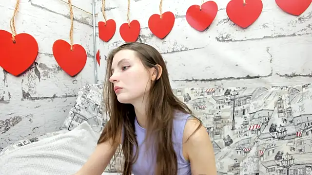 Shyly  Lisa online show from 06-26-26, 01:22