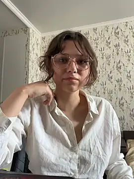 Yuna Gasai online show from 05-19-26, 11:17