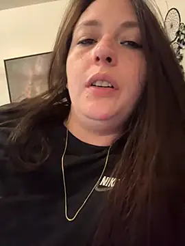 Snapshot of goddesshmh chatting on 06-14-26, 04:03 goddesshmh online show from 06-14-26, 04:03