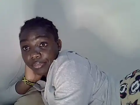 Snapshot of Ritty2030 chatting on 06-11-26, 12:32 Ritty2030 online show from 06-11-26, 12:32