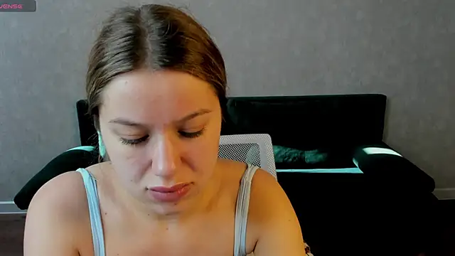 Shakira Lux online show from 06-10-26, 01:07