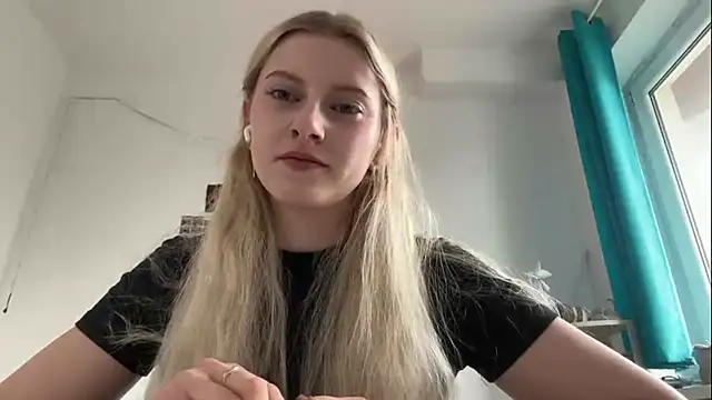 AjaHessling online show from 05-18-26, 09:58