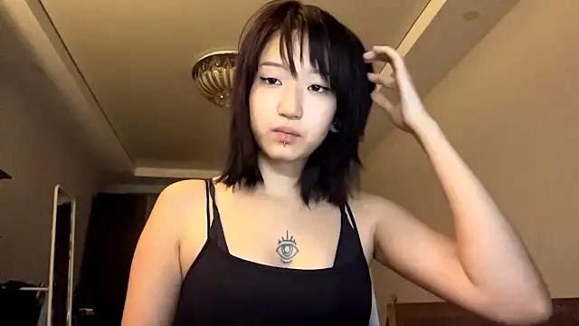 Snapshot of neonami chatting on 07-13-26, 07:18 neonami online show from 07-13-26, 07:18