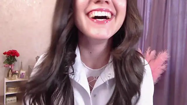 SusanMorandi online show from 06-19-26, 09:04