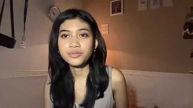 AllisonLundrigan online show from 05-18-26, 12:21