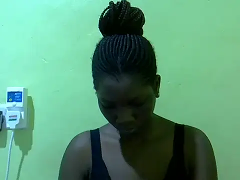 Snapshot of Sweet-Lynn chatting on 06-26-26, 05:13 Sweet-Lynn online show from 06-26-26, 05:13