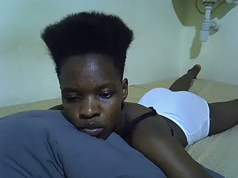 slender queen15 online show from 06-30-26, 06:41