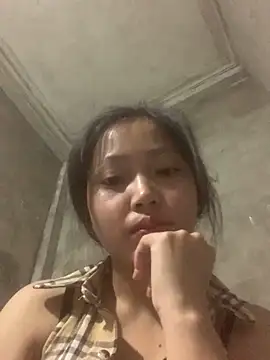 hinami-lo online show from 05-19-26, 08:32
