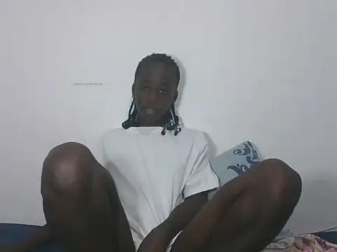 Darkpretty23 online show from 05-27-26, 02:02
